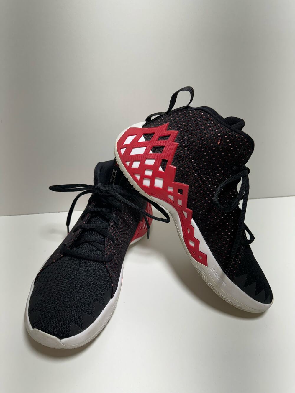 Air Jordan Jump man Diamond Mid Men’s Sz 8.5  Basketball Sneaker’s Ci1204-006